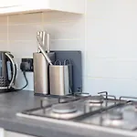 Sunny 2 Bedroom Flat Moments Away From Brighton Beach Sleep 6