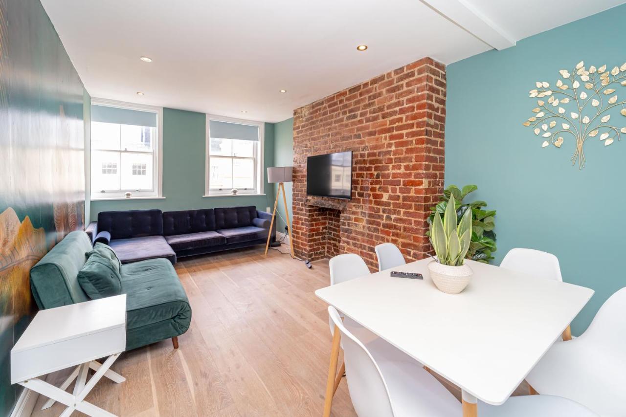 Apartment Sunny 2 Bedroom Flat Moments Away From Sleep 6